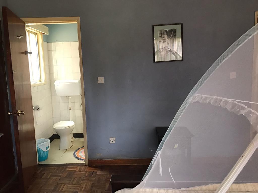 Teule Guest House Oloitokitok エクステリア 写真