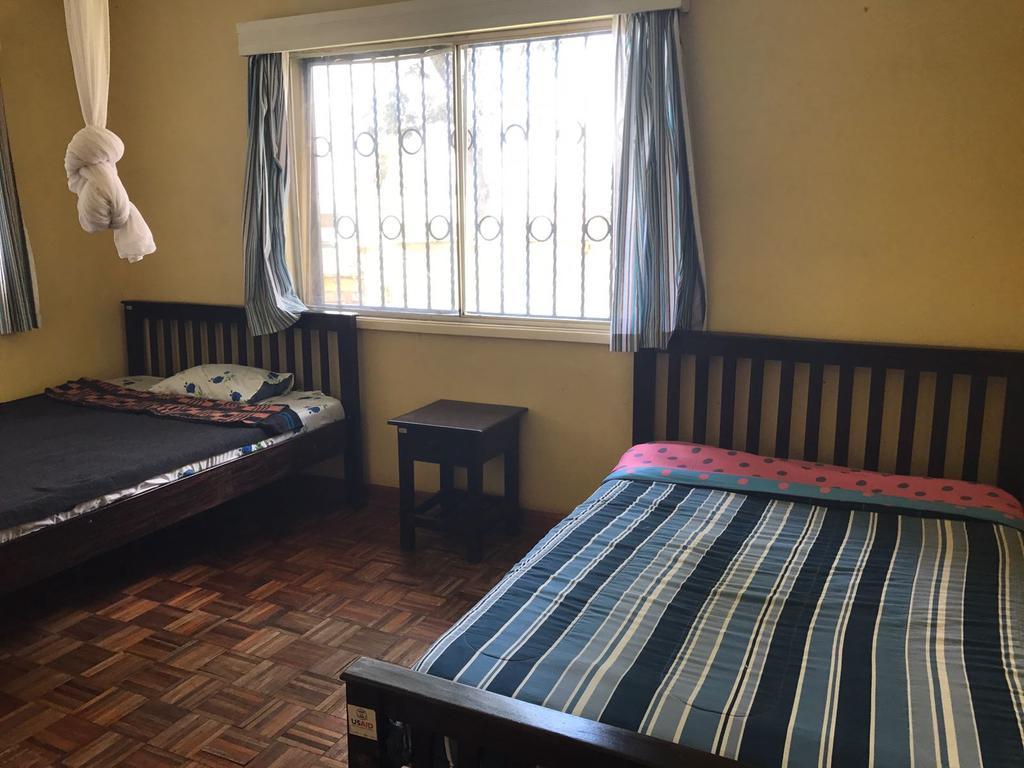 Teule Guest House Oloitokitok エクステリア 写真
